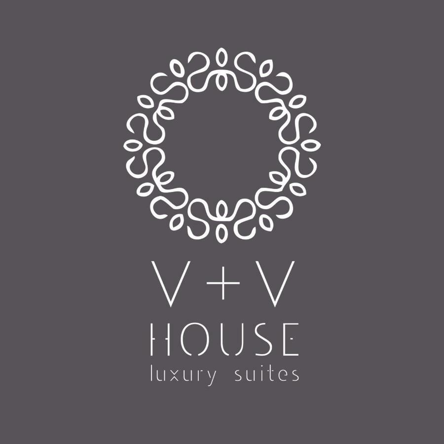 V&V Guest House - Luxury Suites ออร์นอส ภายนอก รูปภาพ